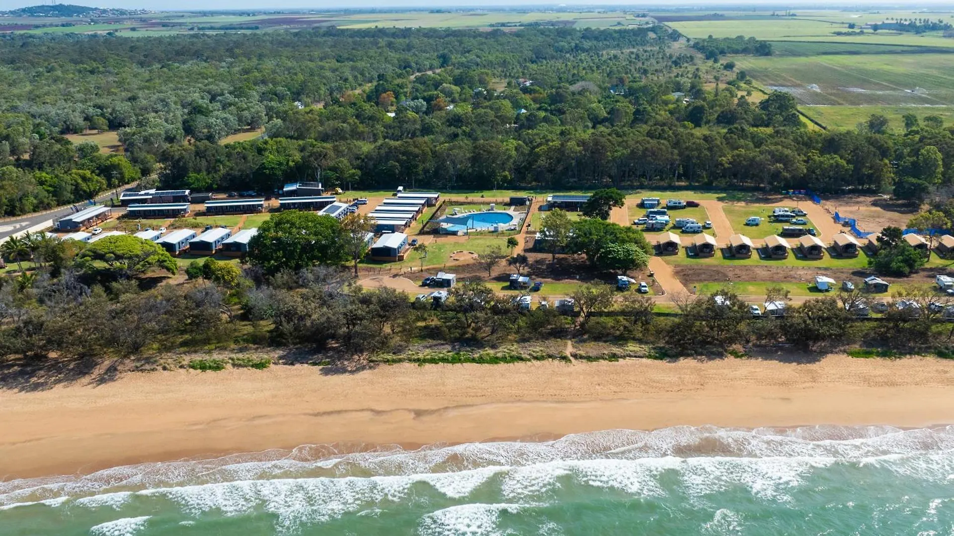 Turtle Sands Bargara 0*,